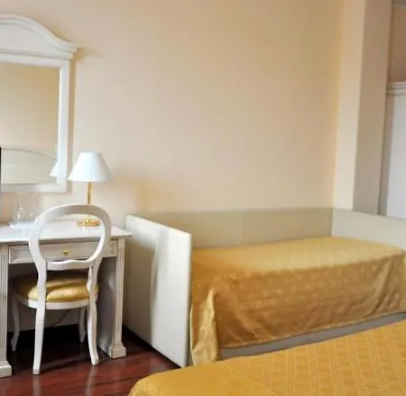 International 3* Iseo