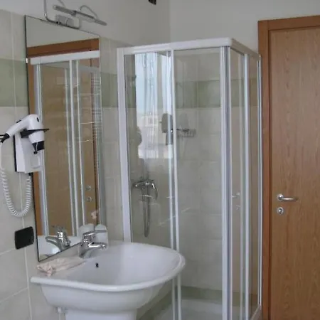 International Otel 3*