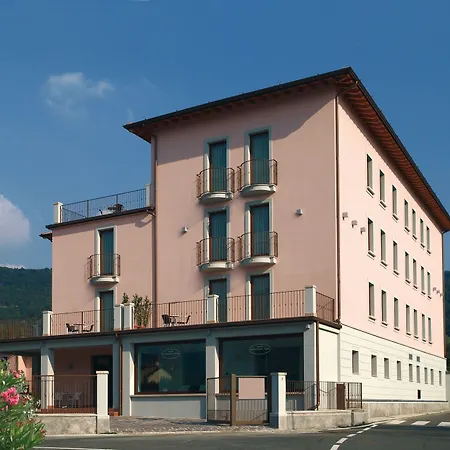 International Hotel 3*