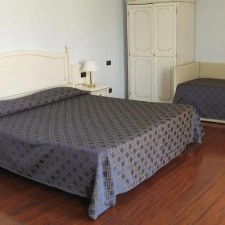 International Hotel Iseo