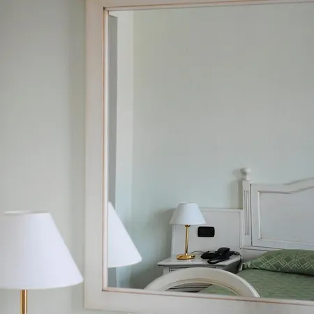 International Hotel 3*